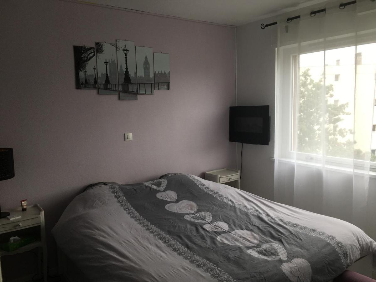 Апартаменты 2 Pieces - Quartier Calme - Parking Gratuit Мец Экстерьер фото